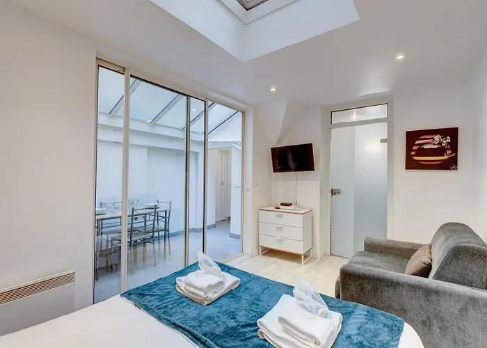 244 Suite Saint Dominique - Superb Apartment